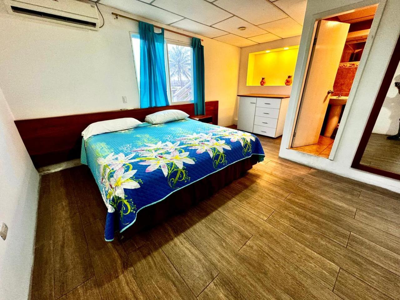 פורטו איורה Hostal Muyuyo מראה חיצוני תמונה