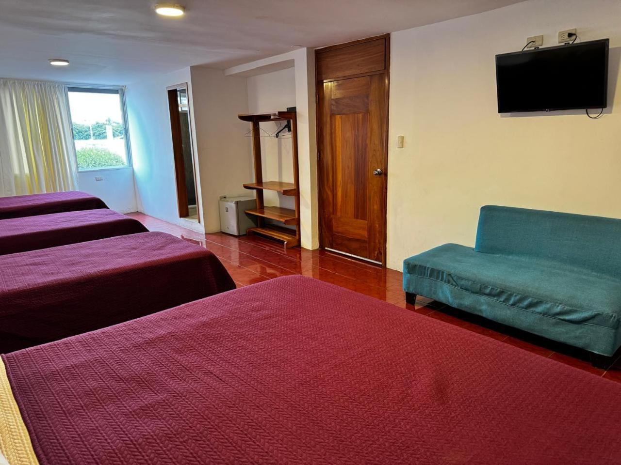 פורטו איורה Hostal Muyuyo מראה חיצוני תמונה
