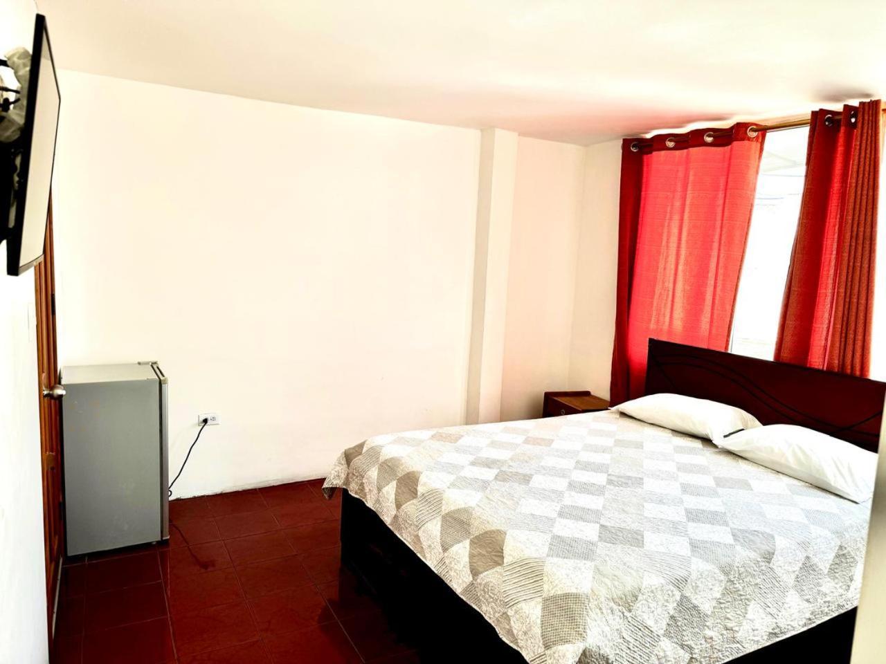 פורטו איורה Hostal Muyuyo מראה חיצוני תמונה