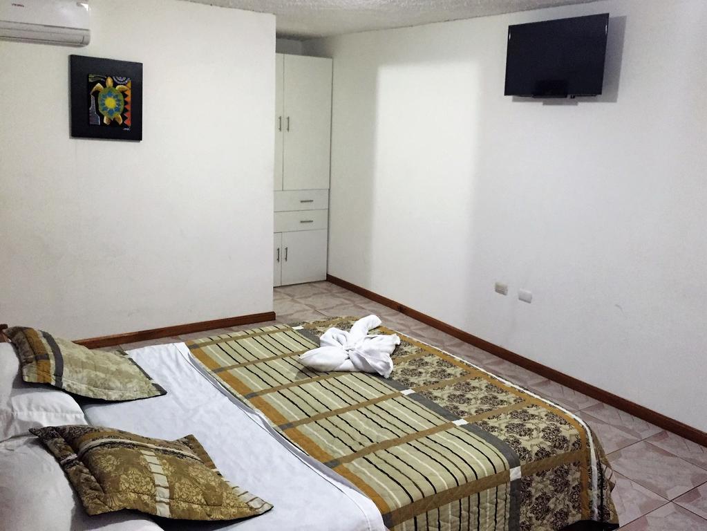 פורטו איורה Hostal Muyuyo מראה חיצוני תמונה