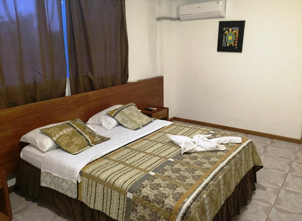 פורטו איורה Hostal Muyuyo מראה חיצוני תמונה